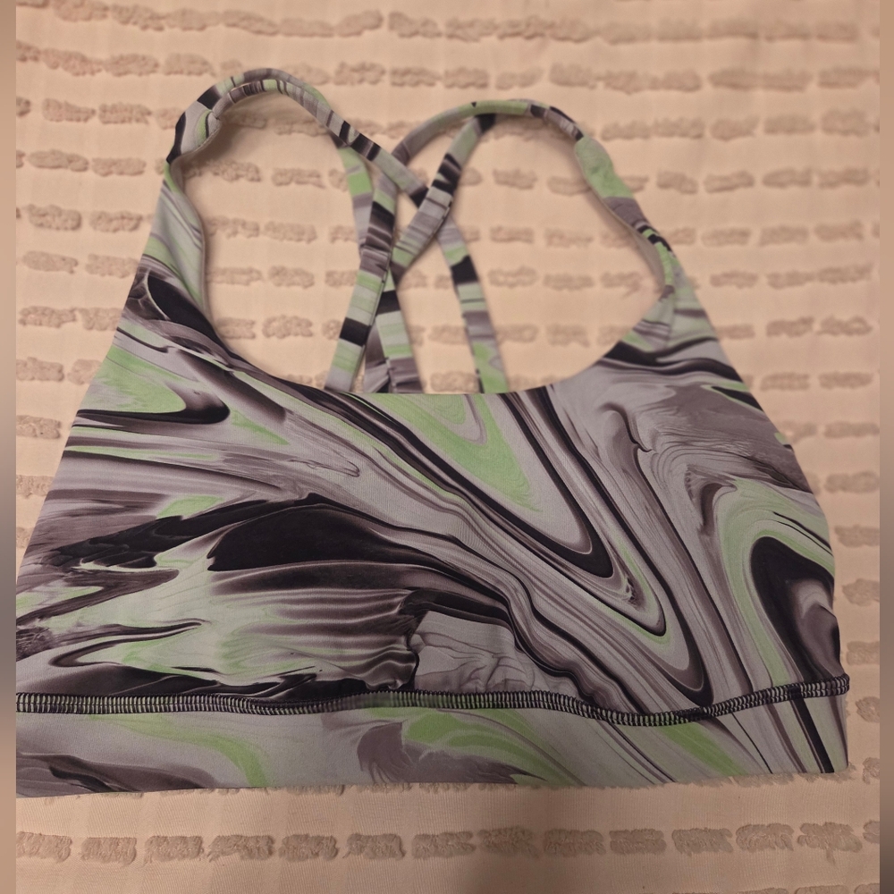 Lululemon Energy Bra *Medium Support, B–D CupsPaint Glide Warp Multi